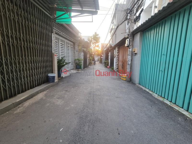 đ 6.8 Billion, Pine truck alley - Hiep Binh market - Hiep Binh Chanh Thu Duc - 3 floors - free furniture - nearly 70m2 - 6.8 billion.