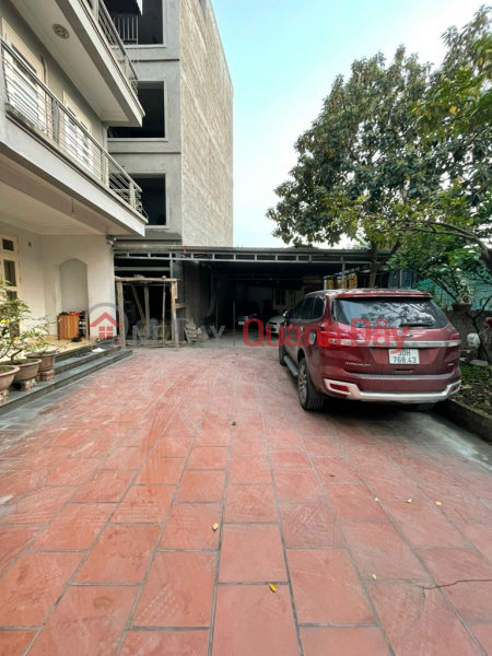 House for sale, lane 80 Hoa Lam, 30m x 5T, fully furnished, car parked at the gate, price only 3.x billion TL. Contact: 0936123469 Sales Listings