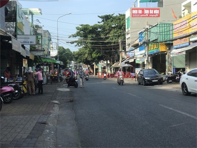 Property Search Vietnam | OneDay | Retail Rental Listings Space for rent at the corner of the red light intersection, Le Lai street, TPVT