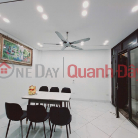NHÀ ĐẸP - NGỌC THUỴ DT 32M : 5 Tầng - Nhà đẹp tiện ích xung quanh _0