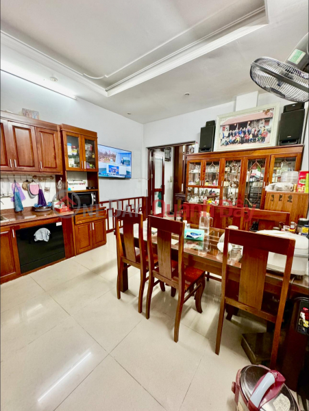 House for sale on Ly Thuong Kiet, 45m2, 5 floors, 5.2m frontage, 30.5 billion, wide alley, great business Sales Listings