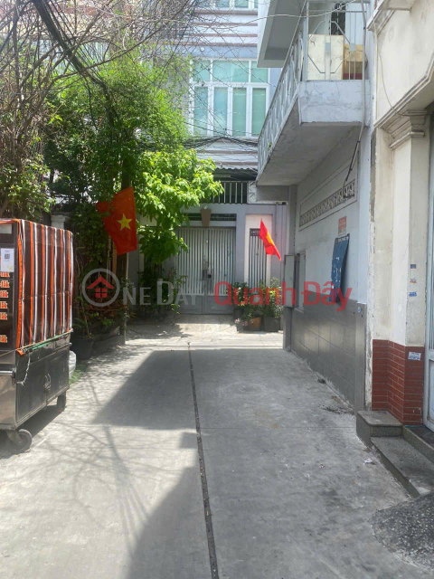 HOUSE FOR SALE NEAR DAM SEN, LAC LONG DISTRICT, DISTRICT 11, 68m2, NEAR SOCIAL STREET, OVER 5 BILLION _0