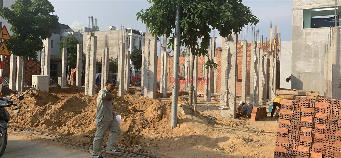 đ 5,2 tỷ, NHÀ CHÍNH CHỦ- GIÁ TỐT BÁN NHANH NHÀ VỊ TRÍ ĐẸP tại P. DĨ AN, TP DĨ AN, BÌNH DƯƠNG – FULL Nội Thất