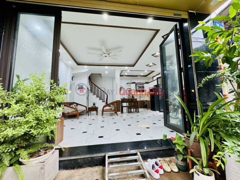 Siêu Phẩm Tân Mai - Nhà Lô Góc, Ô Tô Đỗ Cửa, Sân Vườn Xanh Mát, Giá Hợp Lý Niêm yết bán