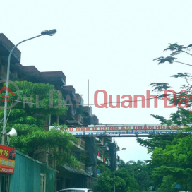 Selling land at lane 79 Thanh Dam 40m mt5m car door to door _0