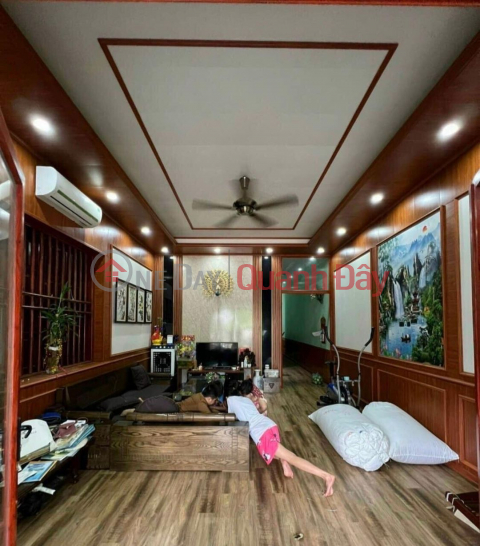 House close to all amenities (huan-2870777411)_0