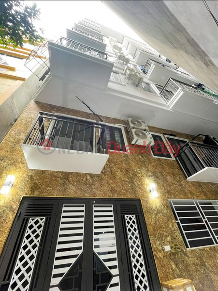 TOÀ CHDV SIÊU VIP 20M RA Ô TÔ - THOÁNG TRƯỚC SAU - PHỐ VIP ĐỐNG ĐA 8T THANG MÁY - 25 PHÒNG FULL NT DÒNG TIỀN Niêm yết bán