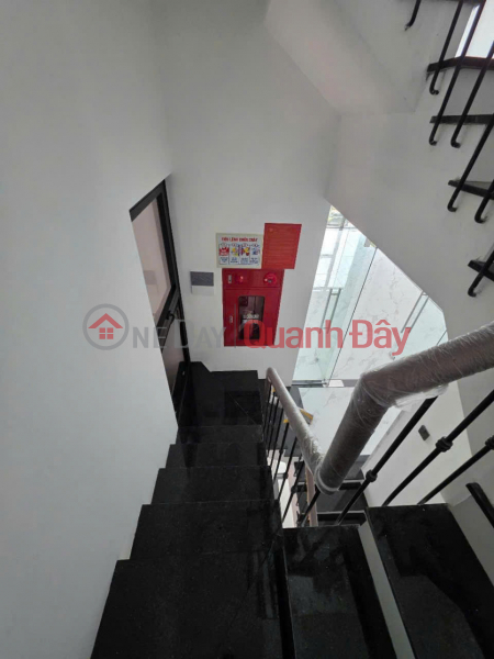 URGENT SALE OF CORNER OFFICE BUILDING IN CAU GIAY – 8 FLOORS WITH ELEVATOR – HIGH-PREMIUM BUSINESS STREET FRONTAGE – PRICE 50.5 BILLION, Vietnam, Sales đ 50.5 Billion
