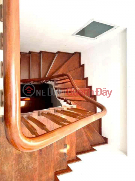 đ 9.8 Billion Ngoc Thuy house with 2 frontages for top business - Facing alley 264 - Behind is 17m road