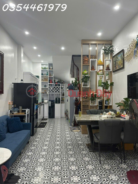 Owner needs to sell a beautiful 5-story house on Ho Tung Mau street, area 31m2, 4 bedrooms, 4 bathrooms, many amenities. Hot! _0