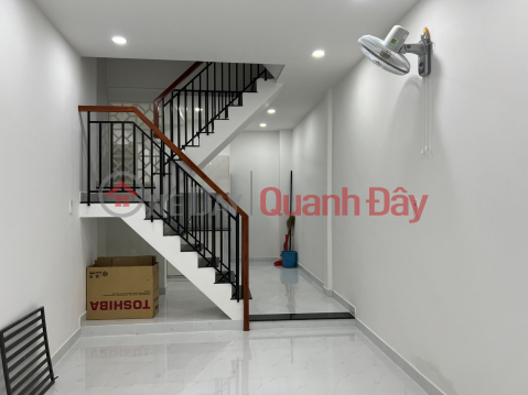 Beautiful house near Su Van Hanh street, adjacent to District 10 (3 bedrooms) _0