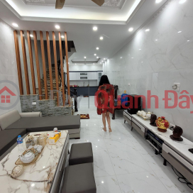 Nhà đẹp, dân xây, 52m, 5 tầng, oto 15m, kd online, đường Hoàng Mai, Hà Nội, chỉ 5.8 tỷ. _0