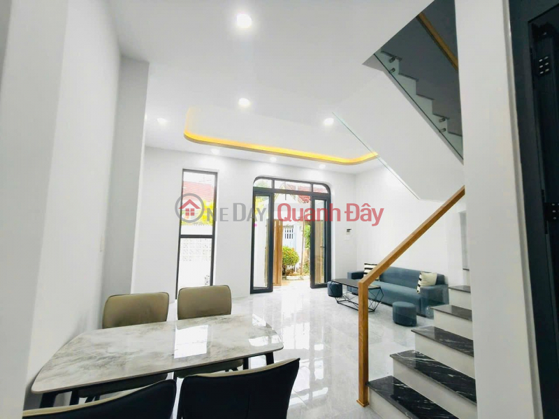BEAUTIFUL NEW HOUSE – 3 BEDROOMS – NEAR NHA TRANG – ONLY 10 MINUTES TO THE CITY CENTER!<br \\/> Selling Price: 1.79 billion | Vietnam Sales | đ 1.79 Billion