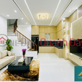 Dinh Cong townhouse, area 45m2, wide alley, near the road, airy, price 5.38 billion, registered price _0