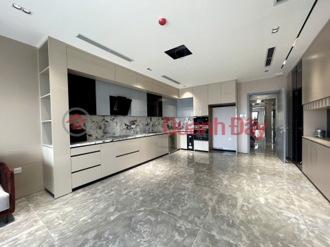 Cho thuê nhà nguyên căn mới kinh kong gần Trần Quý Cáp, 90m2x8 tầng.có thang máy _0