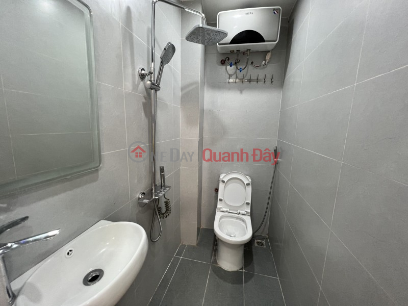 Property Search Vietnam | OneDay | Residential Sales Listings | Nhon 4 billion has a private house on Lo Duc Street, Hai Ba Trung 33m, 4 floors, 3 bedrooms, beautiful house, very near to phone number 0817606560