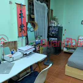 House for sale on Ly Thai To street, 32m2, 5 floors, 21.5 billion, wide sidewalk, great business _0