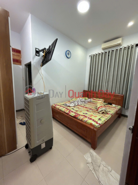 BÁN NHÀ 4 TẦNG SỔ HOÀN CÔNG CÁCH ĐƯỜNG CHÍNH NGUYỄN HỮU HUÂN 15m | Việt Nam Bán | đ 5 tỷ
