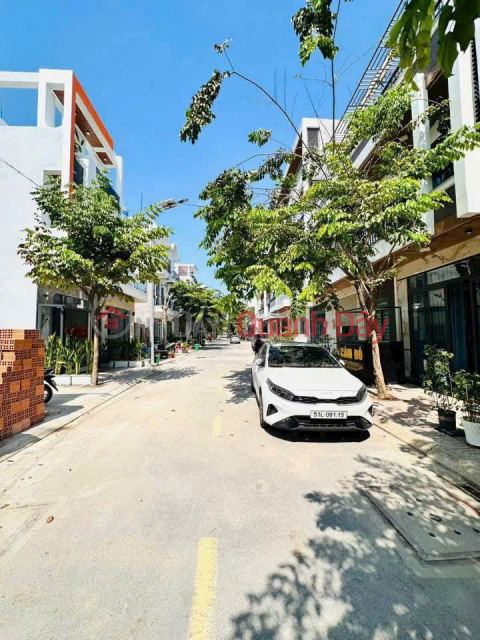 HOUSE FOR SALE IN THANH XUAN 52, NEAR HA HUY GIAP STREET _0