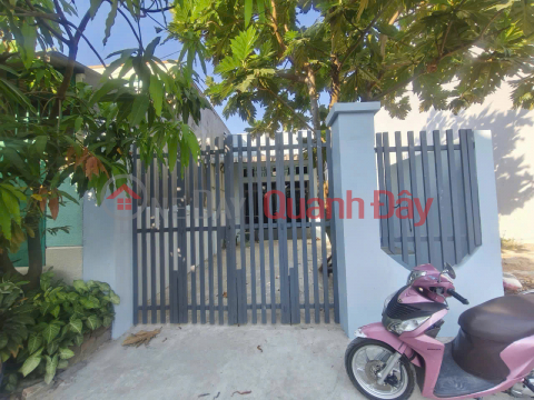 PROFITABLE INVESTMENT – OWNER URGENTLY SELLING HOUSE IN PRIME LOCATION in My Hanh Nam Commune, Duc Hoa District, Long An Province _0
