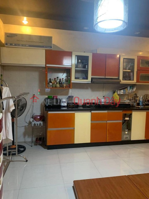 ́ 3-storey house behind To Hieu street, clean, just need to book a suitcase to move in _0