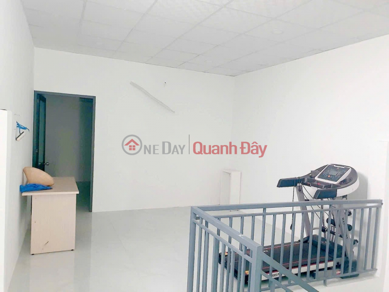 BÁN NHÀ 2 TẦNG KINH DOANH MẶT TIỀN ĐƯỜNG NGUYỄN TẤT THÀNH Việt Nam, Bán đ 8,2 tỷ