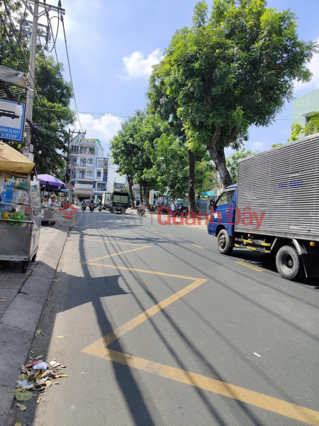 House for sale urgently Tan Quy Tan Phu turning truck alley, 4.5m across, Only 5 Garlic. Sales Listings