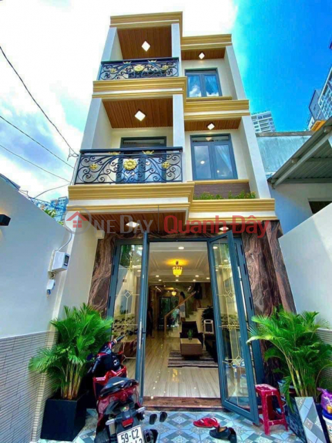 This beautiful house looks amazing - Hoang Quoc Viet Street next to Phu My Hung - Parking 3 cars in front of the house> Contact now _0