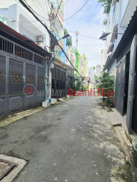 House for sale in Pham Van Bach Alley, Tan Binh, Area 4.2 x 15m, 2 floors, 2 bedrooms, 2 bathrooms. Sales Listings