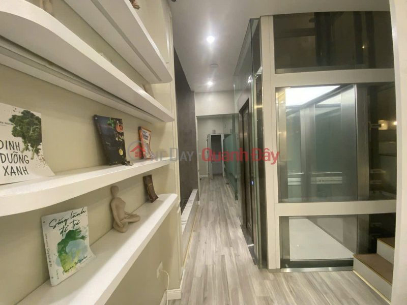 đ 16 Billion | House for sale on Dao Tan 2, open to the back, 20m wide, car access, imported elevator, fully furnished, 69m2, 5 floors, only 16 billion