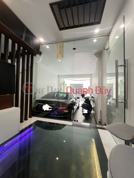 House for sale in Hoang Van Thai - Thanh Xuan, 45 m2, 5 floors, starting price 3.8 m, price 11.5 billion. Sales Listings