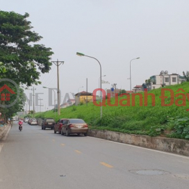 NGOC THUY LAND FOR SALE - CAR ACCESS TO THE HOUSE - CHESS BOARD DIVISION - ASSOCIATED ROAD SURFACE _0