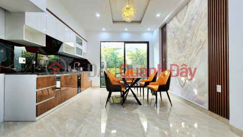 Selling a newly built 4-storey house, independent, car parking at the door, PRICE 4.39 billion in Vinh Niem _0