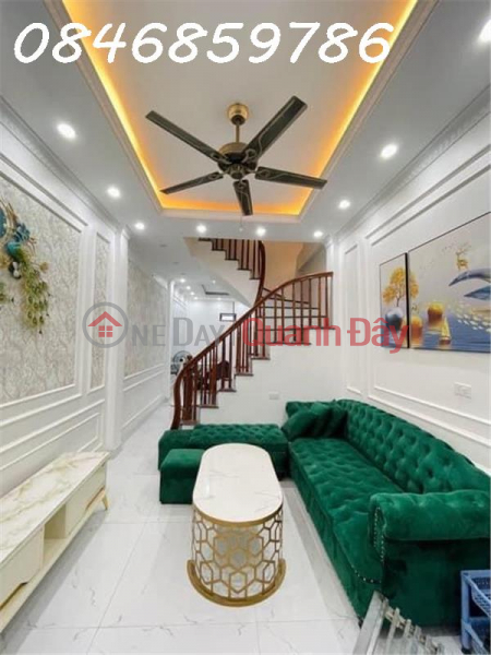 BÁN GẤP NHÀ MỚI-NGÕ THÔNG-TẶNG FULL NỘI THẤT-TRUNG TÂM CẦU GIẤY,132m2,Giá 4,95 Tỷ(Thương Lượng) Niêm yết bán