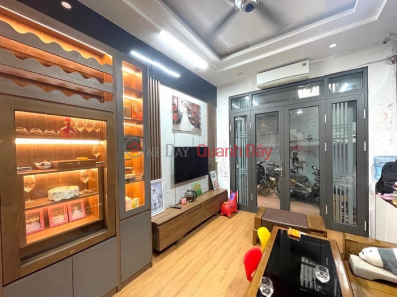 Khuong Dinh house for sale - BEAUTIFUL HOUSE, 3 BEDROOM, HOT WORDS, OWNERS GIVE FULL FURNITURE 5.5 BILLION Sales Listings