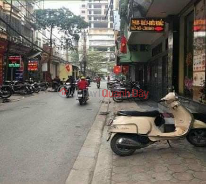 Property Search Vietnam | OneDay | Residential | Sales Listings FAMILY SELLING 5-FLOOR HOUSE WITH 2 7-SEATER CARS TO AVOID EACH OTHER, 7-SEATER CAR TO ENTER THE HOUSE, 30M FROM STREET FACE, OPEN AS OFFICE,