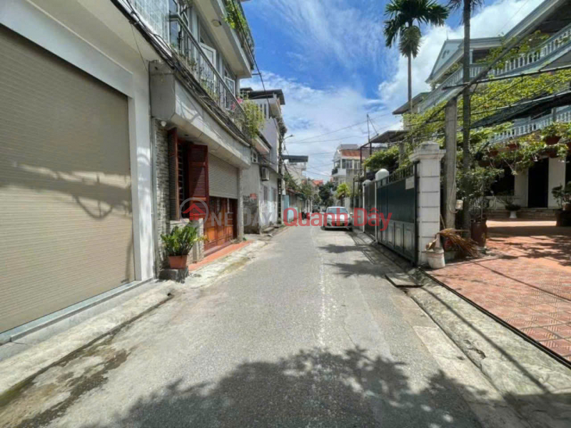 RARE ITEM – NGOC THUY CENTER – 2 BEAUTIFUL LOTS AT GOOD PRICE – FRONT OF HOA HAU STREET In Long Bien, Hanoi | Vietnam | Sales đ 18 Billion