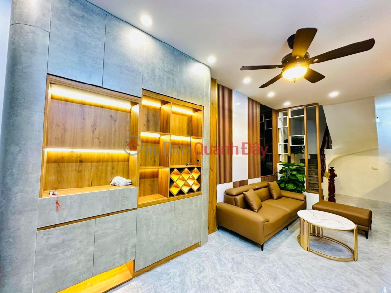 đ 3.25 Billion | Selling Truong Dinh house with area 35m2 x5 floors, new, beautiful, live forever, price 3.25 billion VND