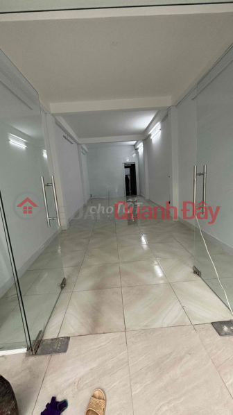 ️️ Front house for rent in Hoang Hoa Tham, designed with 3 floors, empty throughout Rental Listings