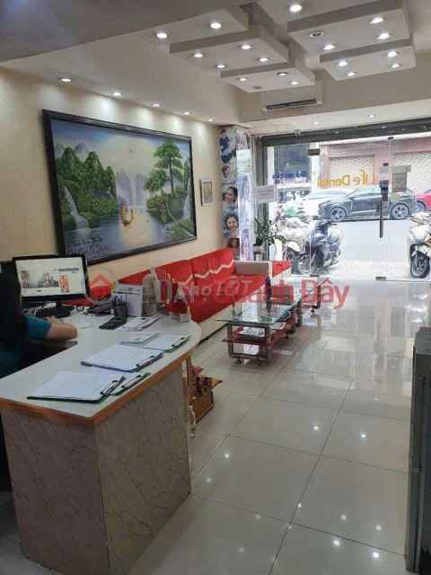 Owner for rent MBKD Truong Chinh, Tan Binh, Area 80m2, Rental price 24 million _0