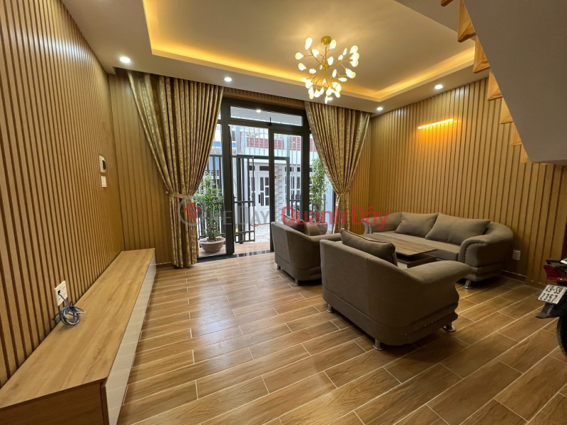 Property Search Vietnam | OneDay | Nhà ở Niêm yết bán | Ai Yêu Em Gả Liền Nha - Nhà Mạc Đỉnh Chi, P4, Đà Lạt, Lâm Đồng ( Hướng Nam, 2 Mặt Tiền Trước Và Sau)