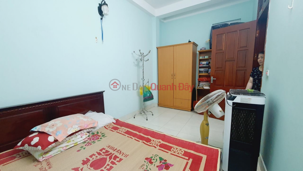 Property Search Vietnam | OneDay | Residential, Sales Listings House for sale in Cau Giay district Both living and doing business, Right near the main road of Lac Long Quan 56 m, only 11 billion. House 5