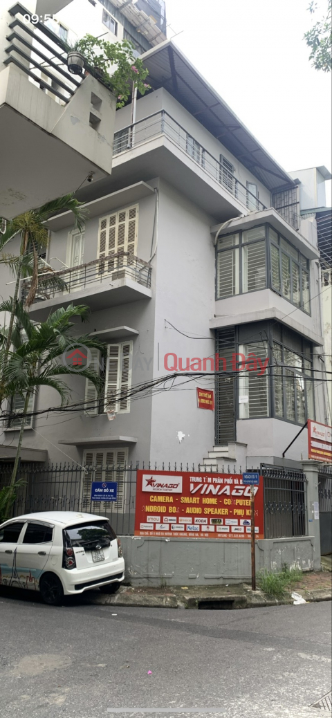 Urgent sale of a super beautiful corner house in Bui Xuong Trach, car parking at the super wide entrance, top business 40 million\/1 month _0