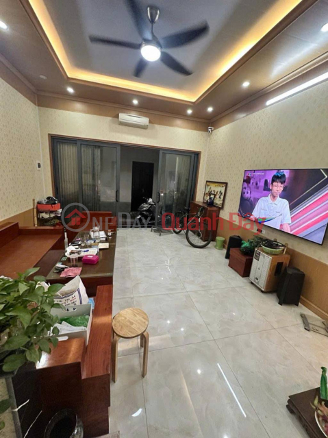 House for sale in Vinh Phuc, Ba Dinh, 45m2, 3 floors, 5m frontage, only 20 billion _0
