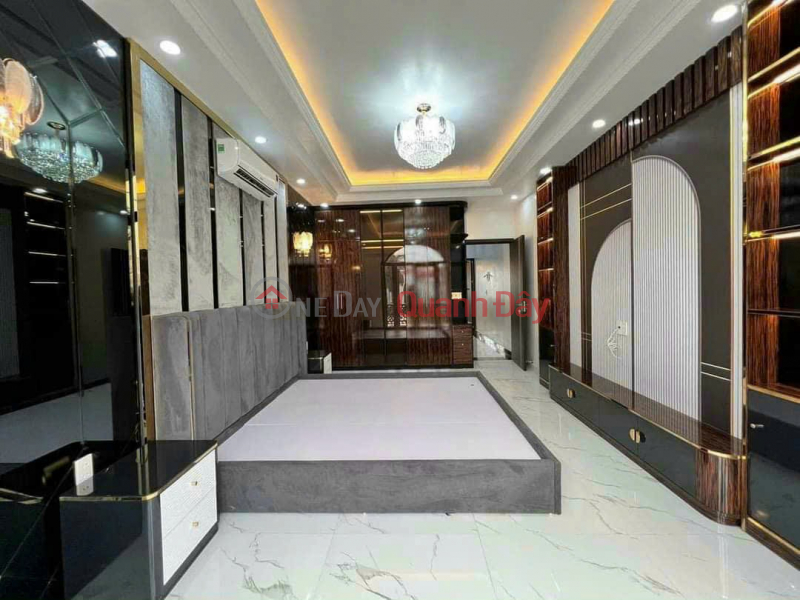 ₫ 9.5 Billion | House for sale with 5 floors Independent super vip With elevator line 2 Le Hong Phong