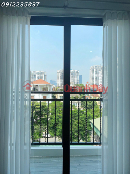 đ 8.5 Million/ month, Luxury apartment for rent (1 bedroom, 1 living room) in Lac Long Quan - Tay Ho, area 41-43m2