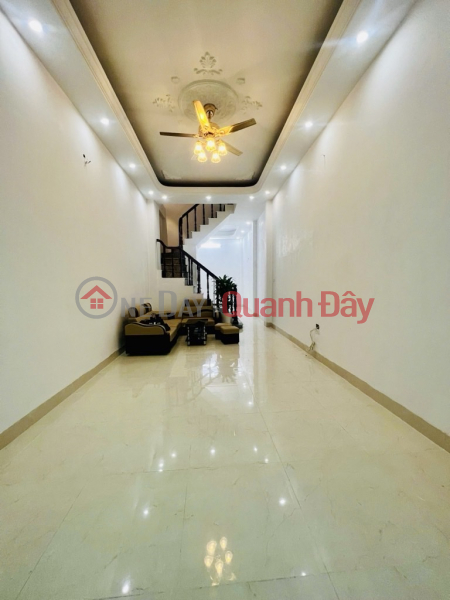 bán nhà cầu giấy 50m x4 tầng 12,3 tỷ,ngõ thông,lô góc,dân xây.full nội thất,gần ô tô | Việt Nam Bán đ 12,3 tỷ