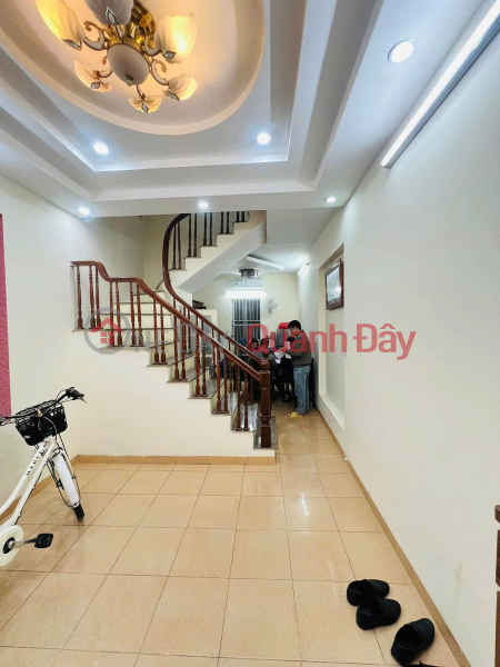 123 Thuy Khue, 7.5 billion 5-storey house, 6 bedrooms, 3 steps to the street, full of amenities, Thuy Khue near Chu Van An, alley near Sales Listings