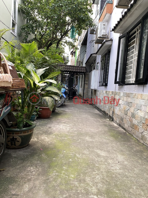 Private Book House Phan Xich Long, Phu Nhuan - 27m2 for only 2 billion VND _0