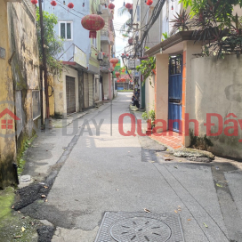 Land for sale on Ngo Gia Tu street, 131m², corner plot, can be subdivided, price just over 9 billion VND (negotiable). _0
